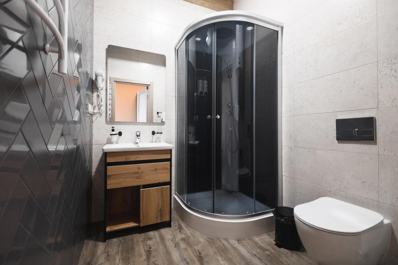 Pieno Piano Hotel Rivne Bagian luar foto