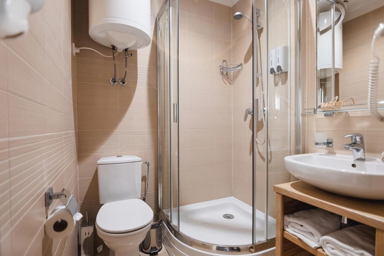Pieno Piano Hotel Rivne Bagian luar foto