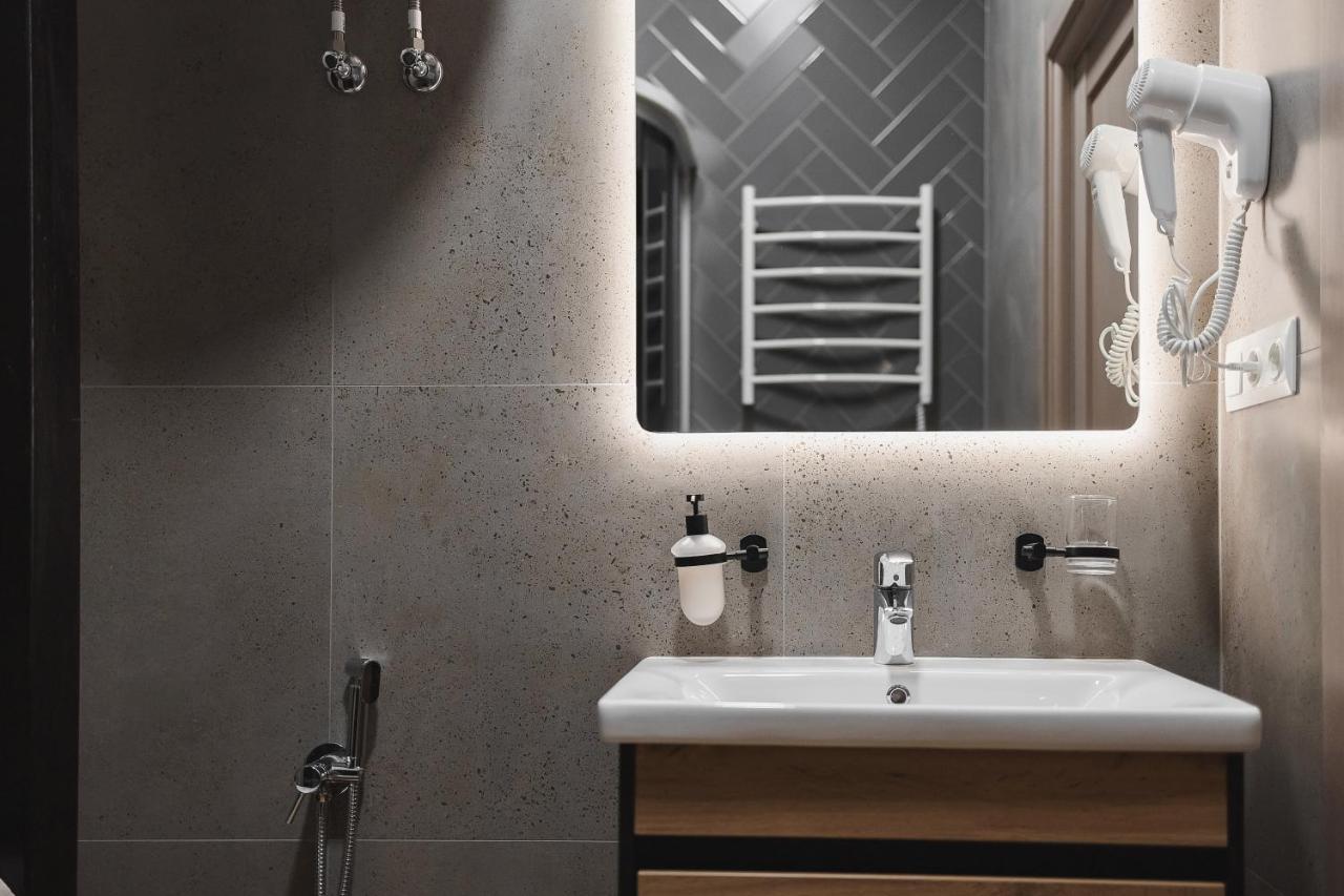 Pieno Piano Hotel Rivne Bagian luar foto