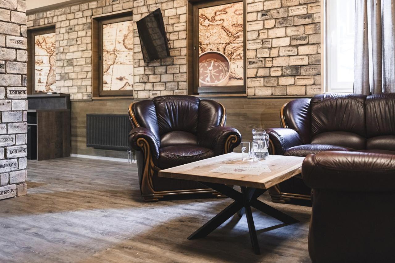 Pieno Piano Hotel Rivne Bagian luar foto